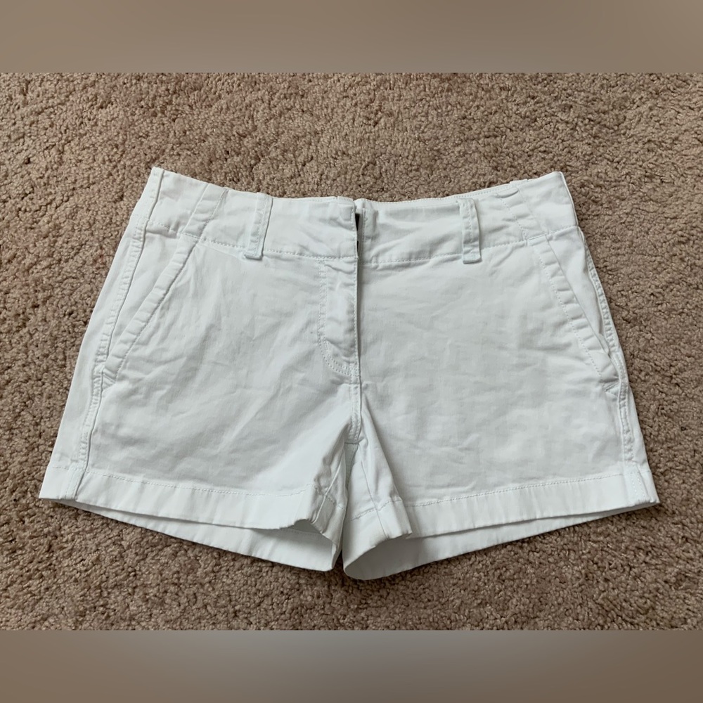 Vineyard Vines chino shorts